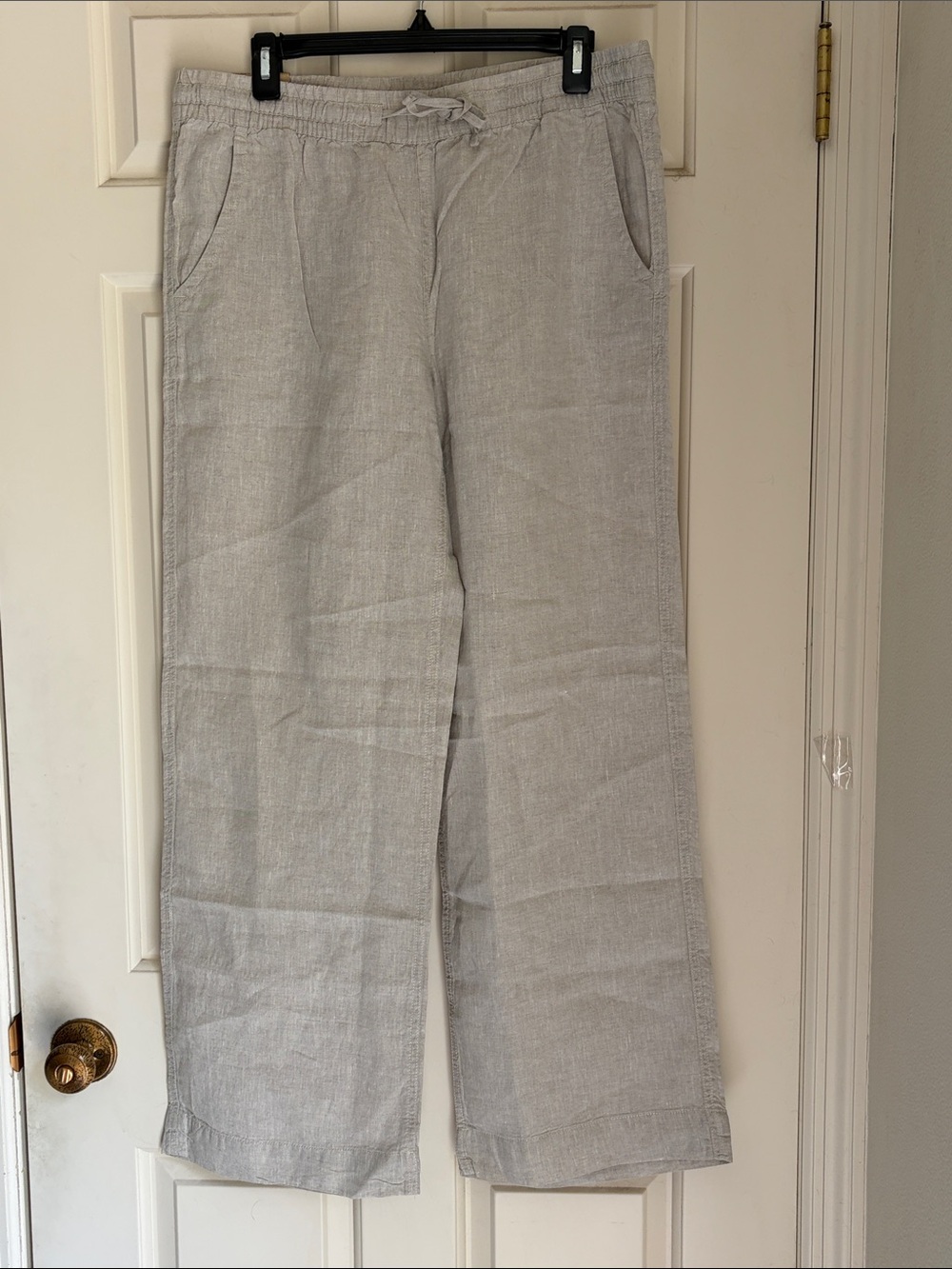 L.L. Bean Women’s Oatmeal Colored 100% Linen Chino Pants. Size 12. NWT.